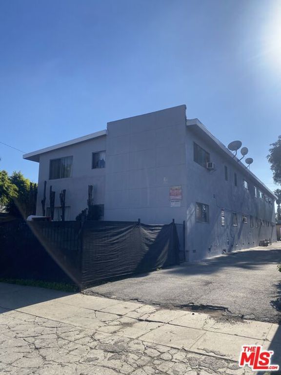 14202 Sylvan Street, Van Nuys, CA 91401