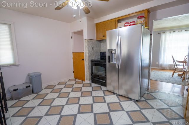 141 Lathers Street, Garden City, MI 48135