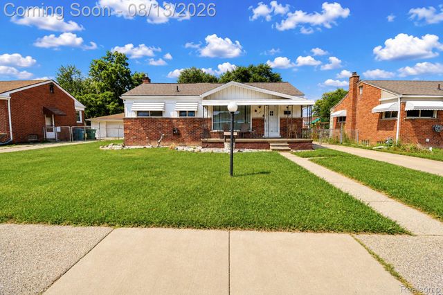 141 Lathers Street, Garden City, MI 48135