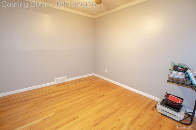 141 Lathers Street, Garden City, MI 48135