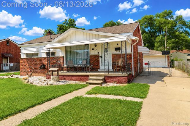 141 Lathers Street, Garden City, MI 48135