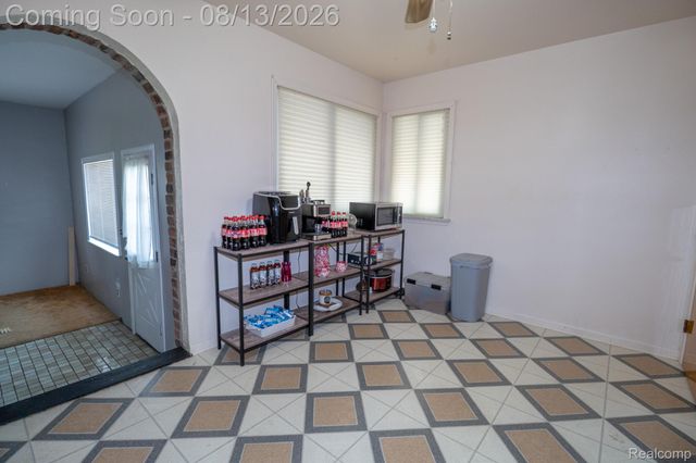 141 Lathers Street, Garden City, MI 48135