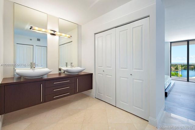 20505 E Country Club Dr 935, Aventura, FL 33180