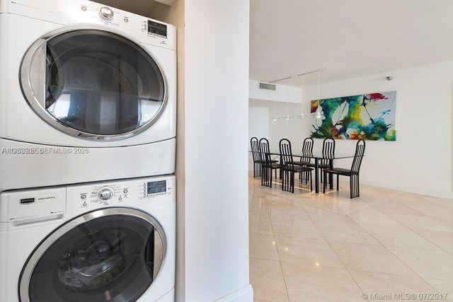 20505 E Country Club Dr 935, Aventura, FL 33180