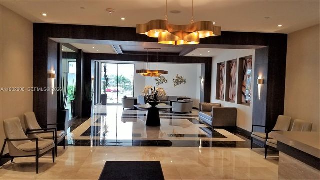 20505 E Country Club Dr 935, Aventura, FL 33180