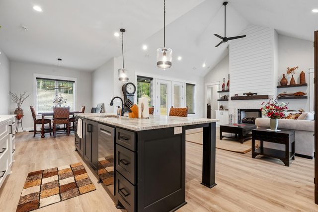 4205 Hampton Drive, Benton, AR 71909