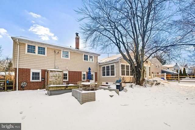 2227 GRUBB RD, Wilmington, DE 19810