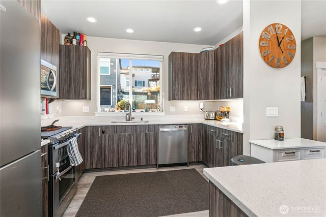 2068 Bakerscape Court, Ferndale, WA 98248