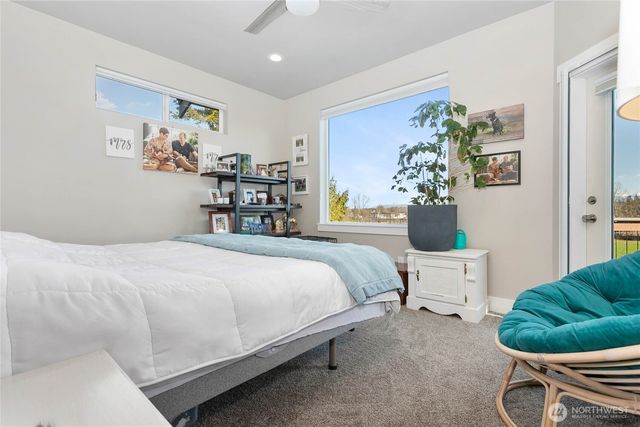 2068 Bakerscape Court, Ferndale, WA 98248