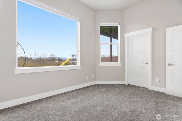 2068 Bakerscape Court, Ferndale, WA 98248