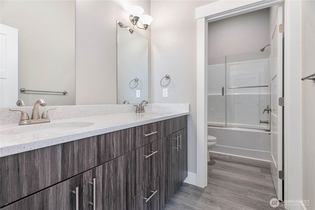 2068 Bakerscape Court, Ferndale, WA 98248