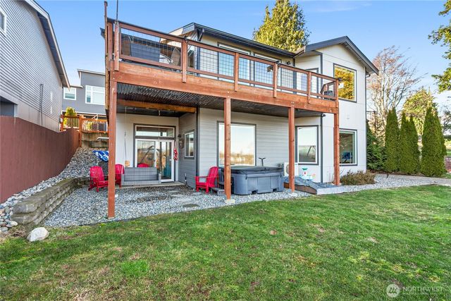 2068 Bakerscape Court, Ferndale, WA 98248