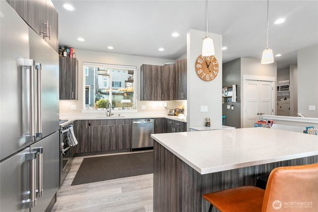 2068 Bakerscape Court, Ferndale, WA 98248