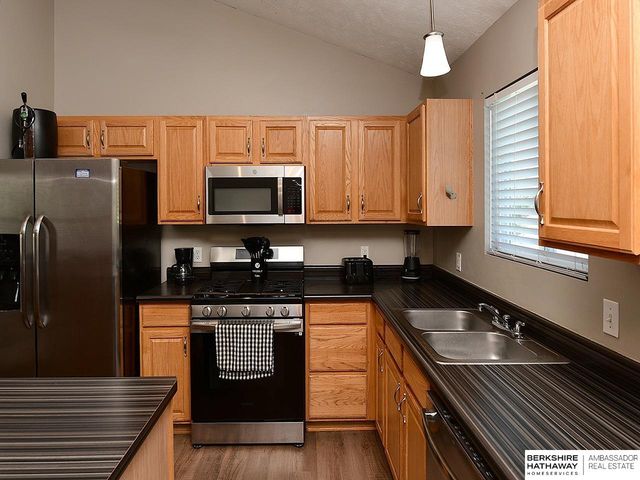 7232 S 179th Street, Omaha, NE 68136