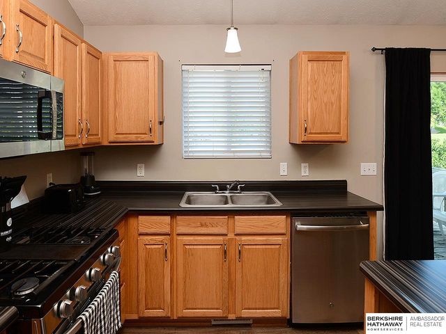 7232 S 179th Street, Omaha, NE 68136