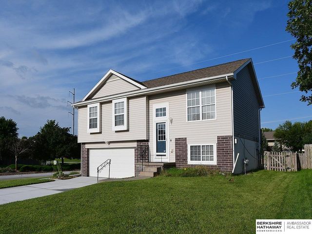 7232 S 179th Street, Omaha, NE 68136