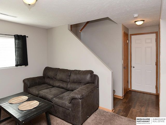 7232 S 179th Street, Omaha, NE 68136