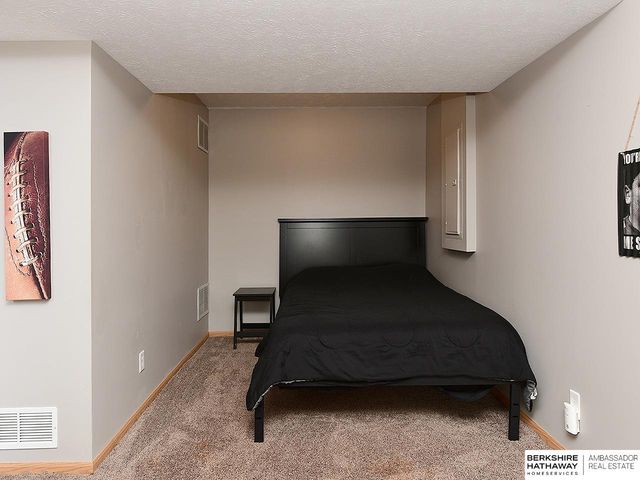 7232 S 179th Street, Omaha, NE 68136