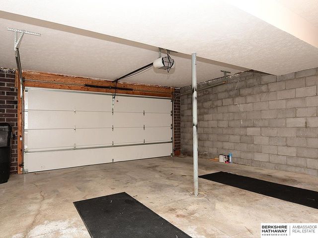 7232 S 179th Street, Omaha, NE 68136