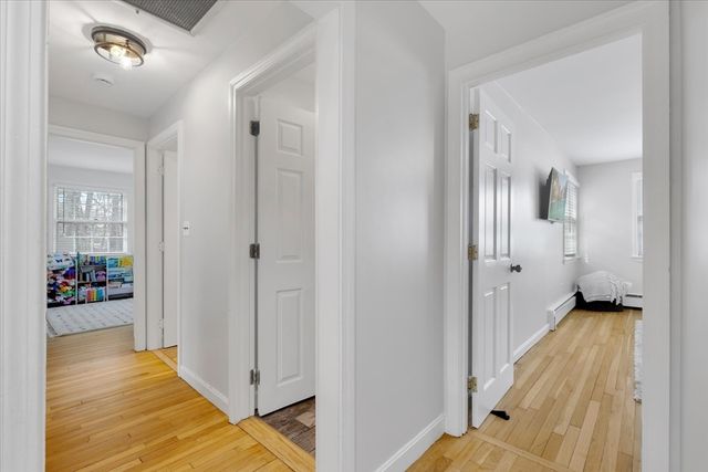 5 Lynn Lee Ter, East Bridgewater, MA 02333