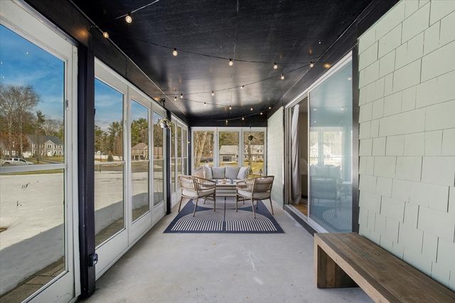 5 Lynn Lee Ter, East Bridgewater, MA 02333