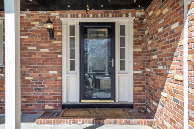 5 Lynn Lee Ter, East Bridgewater, MA 02333