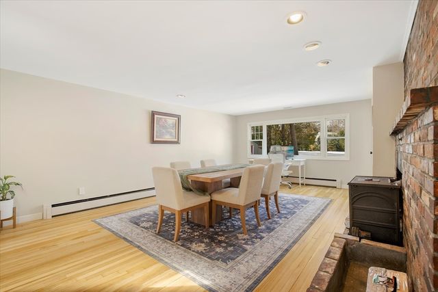 5 Lynn Lee Ter, East Bridgewater, MA 02333