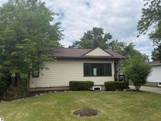 905 E High, Mt Pleasant, MI 48858