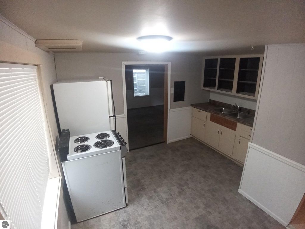 Image 11 of property listing at 905 E High, Mt Pleasant, MI 48858