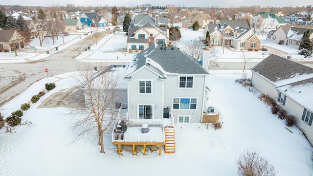 255 Lakeridge DRIVE, Oconomowoc, WI 53066