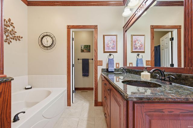 12100 W Native Trail, Yorktown, IN 47396