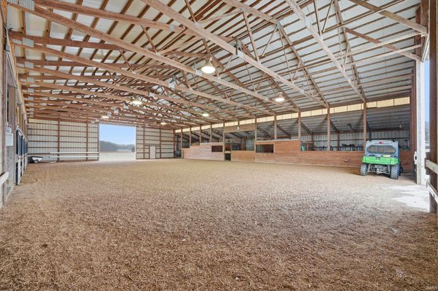 12100 W Native Trail, Yorktown, IN 47396