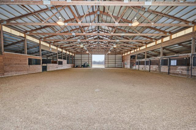 12100 W Native Trail, Yorktown, IN 47396