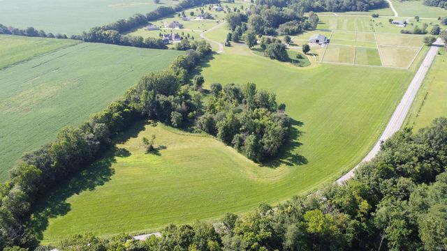 12100 W Native Trail, Yorktown, IN 47396