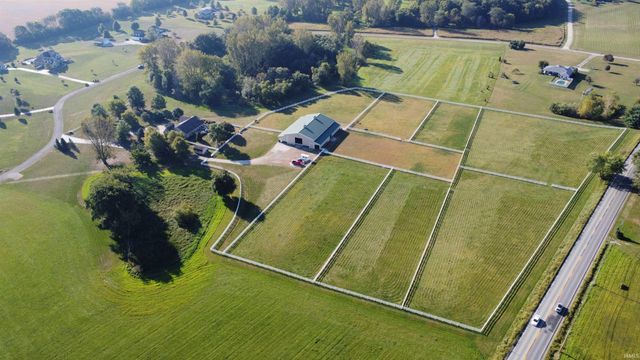 12100 W Native Trail, Yorktown, IN 47396