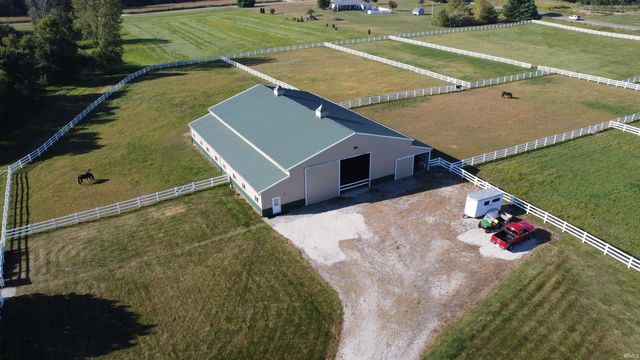 12100 W Native Trail, Yorktown, IN 47396