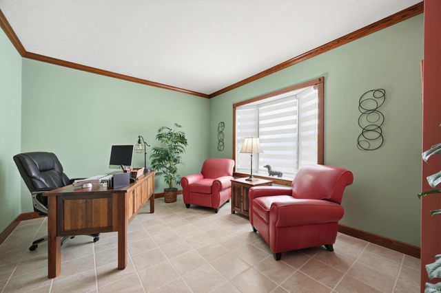 12100 W Native Trail, Yorktown, IN 47396