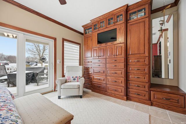 12100 W Native Trail, Yorktown, IN 47396