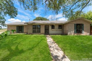 202 Estate Dr, San Antonio, TX 78220