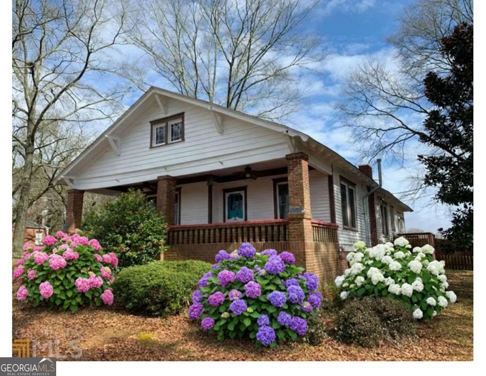 8702 Campbellton Street, Douglasville, GA 30134