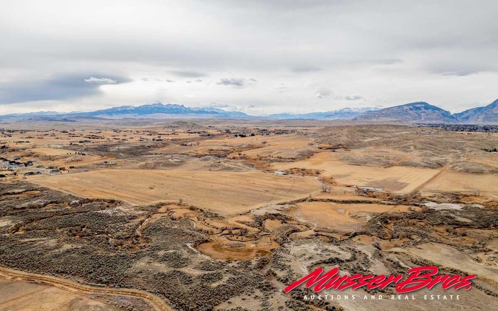 81 McNeil Ln, Cody, WY 82414 photo 4