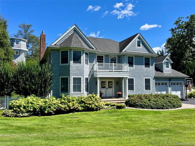 3 Wyona Court, Huntington, NY 11743