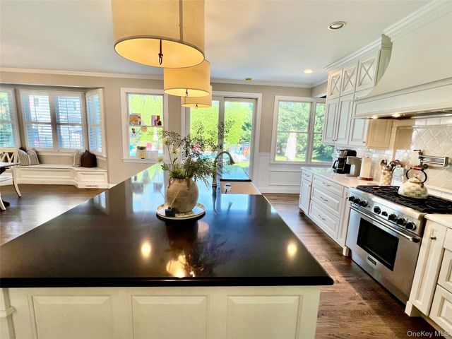 3 Wyona Court, Huntington, NY 11743