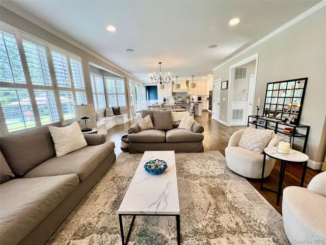 3 Wyona Court, Huntington, NY 11743