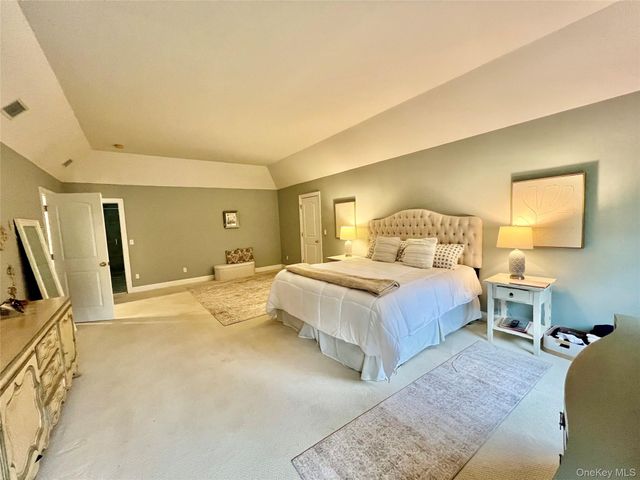 3 Wyona Court, Huntington, NY 11743