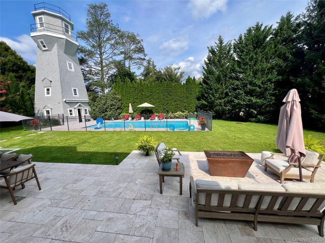 3 Wyona Court, Huntington, NY 11743