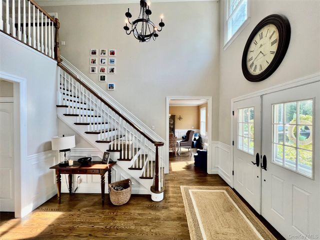 3 Wyona Court, Huntington, NY 11743