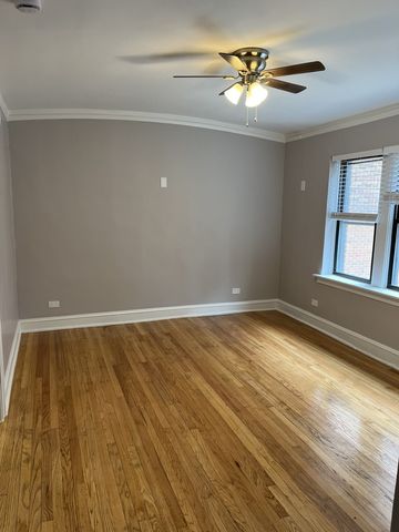 76 E 68th Street 1, Chicago, IL 60637