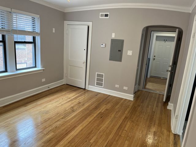 76 E 68th Street 1, Chicago, IL 60637