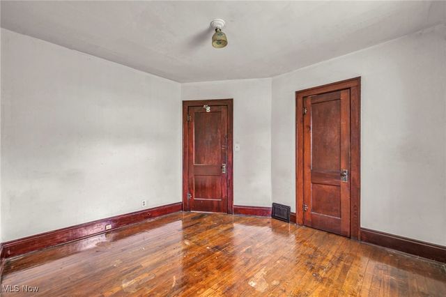 9818 Aetna Road, Cleveland, OH 44105